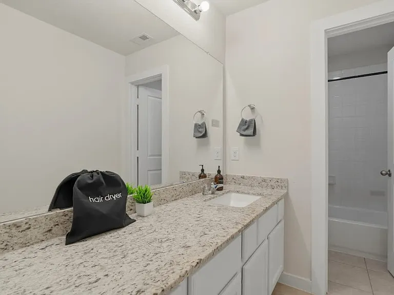 Azalea Trace Dr — Photo 27