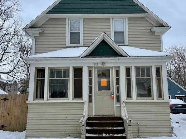 1612 Hays Park Ave, Kalamazoo, MI 49001