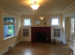 410 N 46th St, Seattle, WA 98103