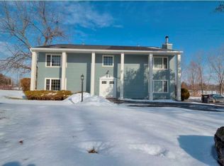 4201 Fairway Dr E APT B, Liverpool, NY 13090