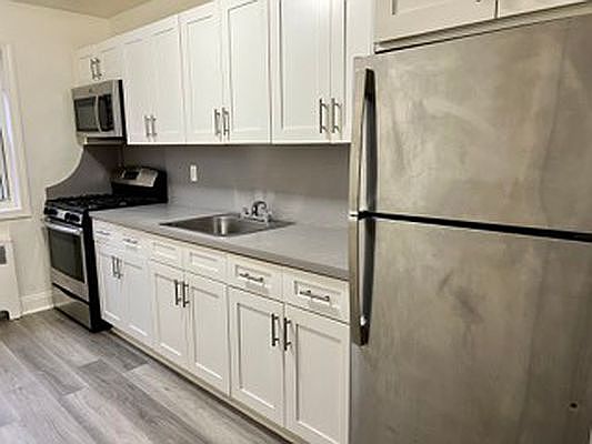 1st image of 504 Howard Ave #2A