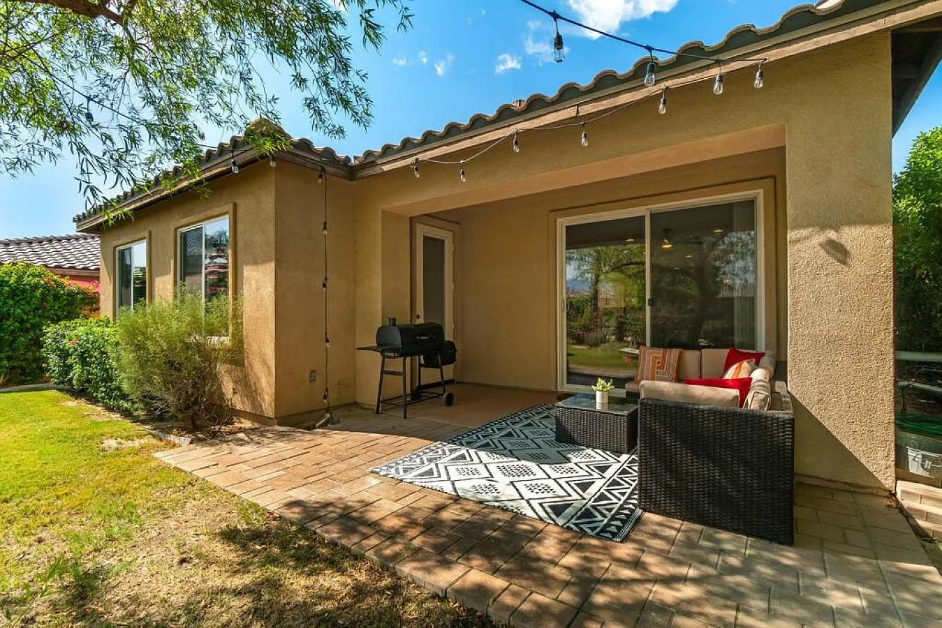 3 bed, 1885 sqft, $3,600 — Photo 3