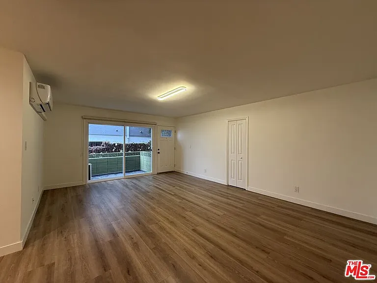 314 S Clark Dr #2 — Photo 1
