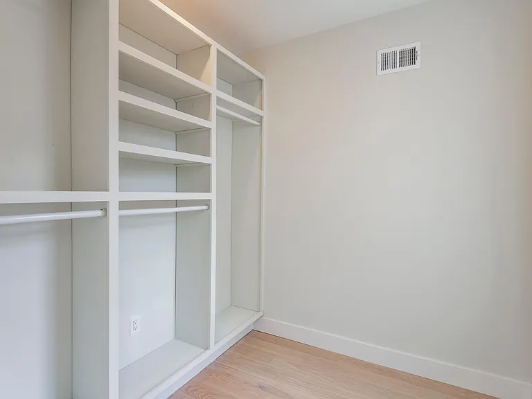 walk in closet, 3rd floor master suite