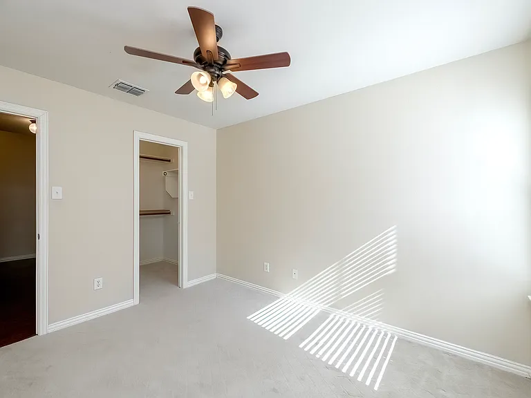 2716 Dawn Spring Dr — Photo 19