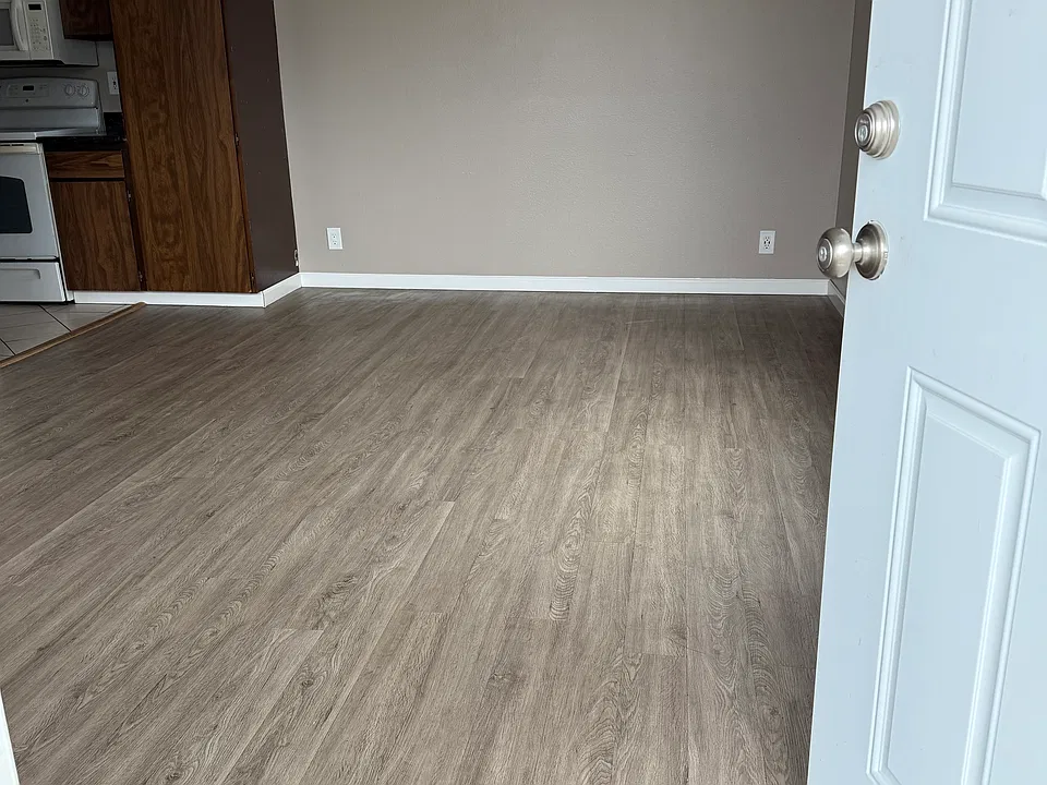 1180 Susan Ct NE #1180