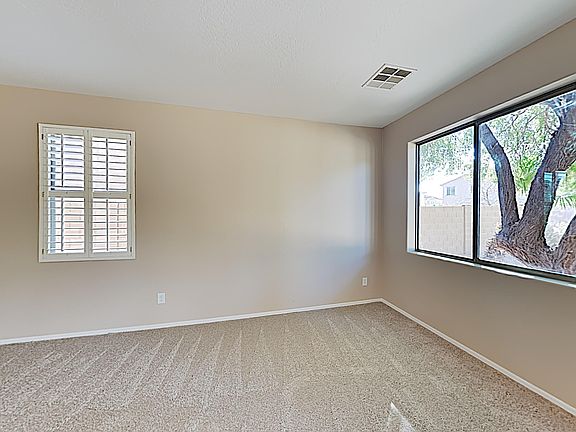 4th image of 43639 W McClelland Ct