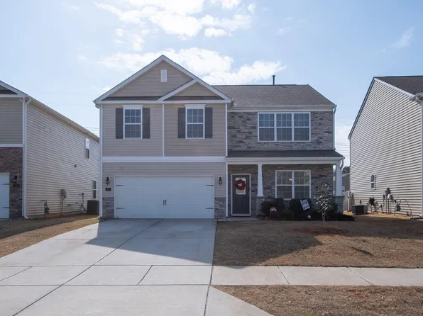 67 Prairie St, Clayton, NC 27527