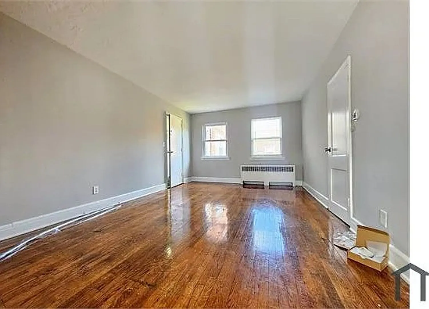 Winston Court Apartments — Photo 2