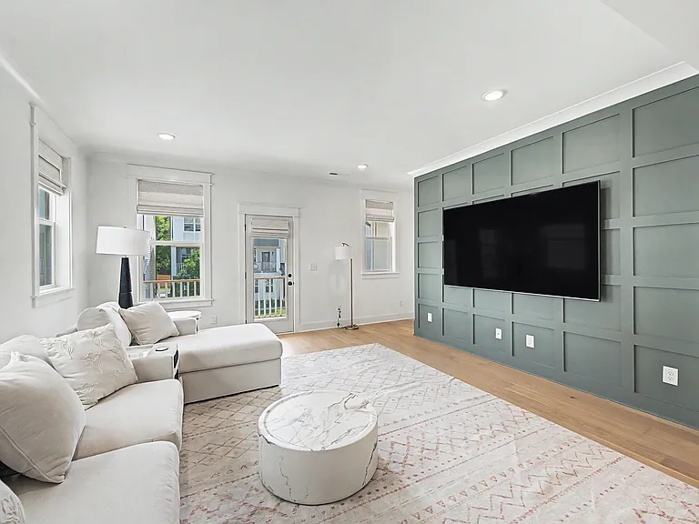 2010 Maple View Ln — Photo 12