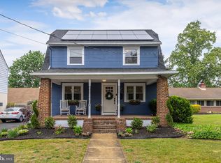 147 S Woodbury Rd, Pitman, NJ 08071