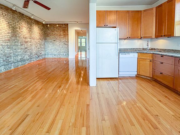 5th image of 1257 W Loyola Ave #3