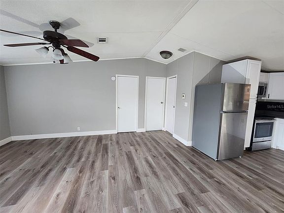 3rd image of 9514 11th Ave