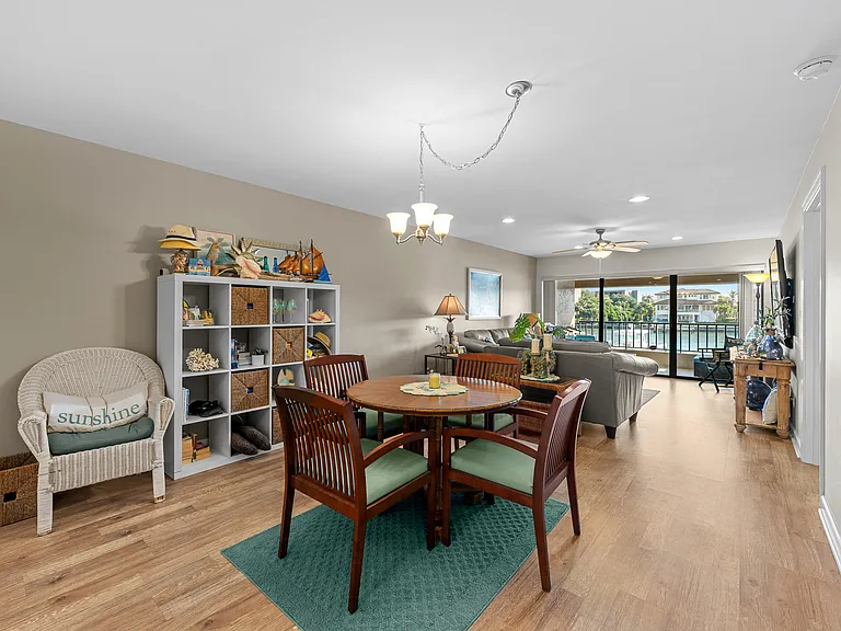 4750 Brittany Dr S #126 — Photo 4