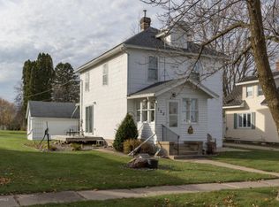108 1st Ave, Wanamingo, MN 55983