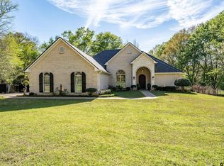 18716 Oakbrook Rd, Tyler, TX 75703