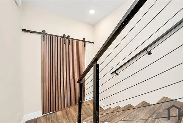 3810 Hiford Dr #A — Photo 32