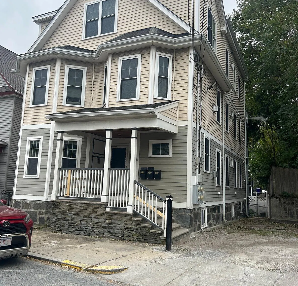 4 bed, 1788 sqft, $4,200 — Photo 1