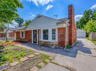 4335 W Forteen Mile Rd, Royal Oak, MI 48073