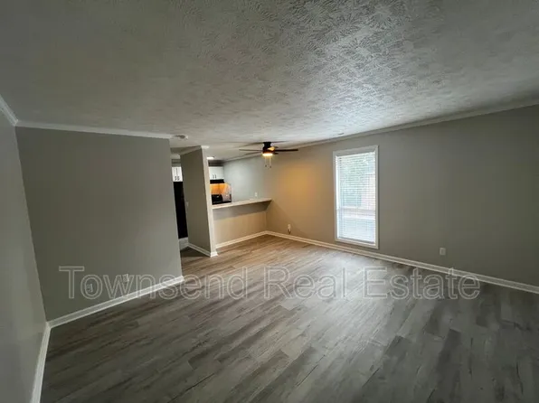 5850H Century Oaks Dr, Fayetteville, NC