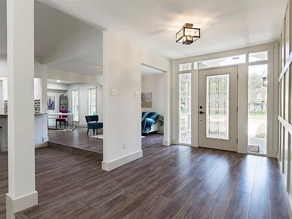 3rd image of 4208 Mendenhall Dr