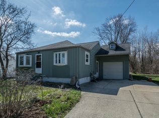 37045 Eureka Rd, Romulus, MI 48174