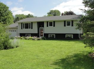 706 Abbey Ln, Viroqua, WI 54665