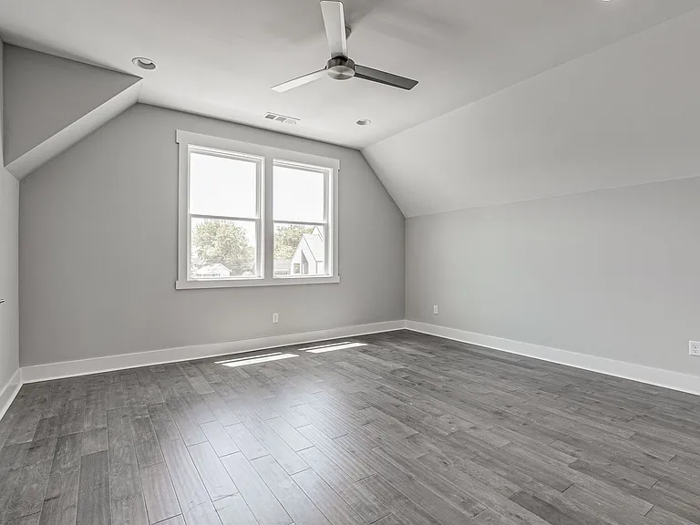 120 Marie St — Photo 24