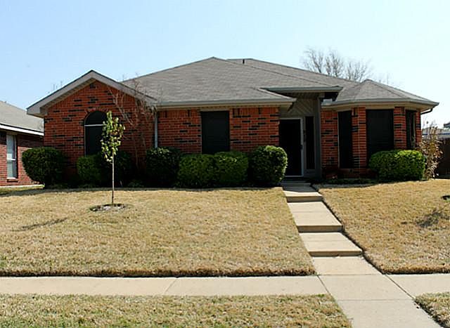 1st image of 210 Birchwood Dr