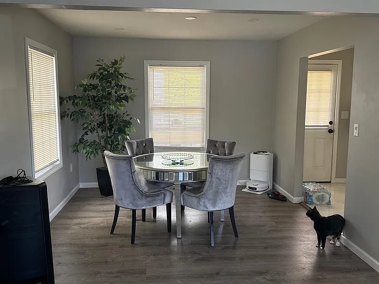 8 Wilcox Ave — Photo 10