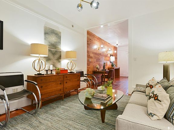 3rd image of 474 Noe St