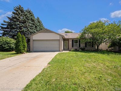 46826 Plum Grove Dr, Macomb, MI, 48044