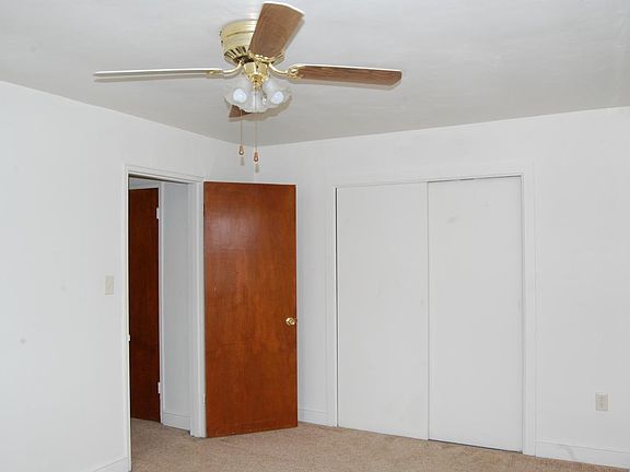 2nd image of 2976 Voelkel Ave APT 14