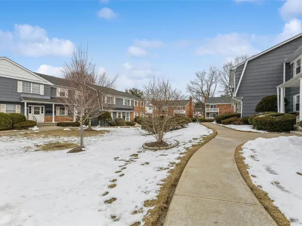 33 Doxbury Lane, Suffern, NY 10901