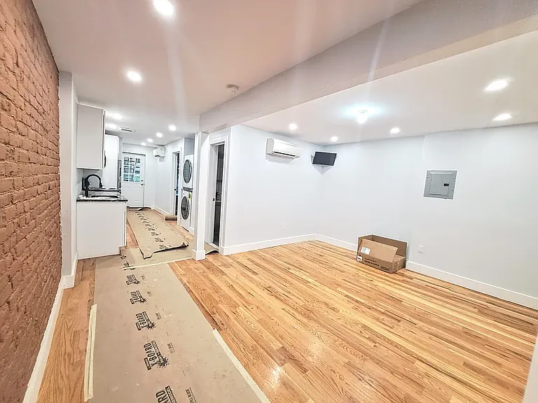 803 Willoughby Ave #1 — Photo 5