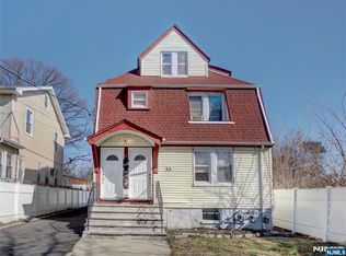 33 Vailsburg Ter, Newark, NJ 07106