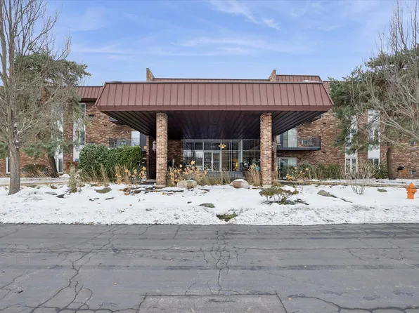 1041 W Ogden Ave APT 320, Naperville, IL 60563