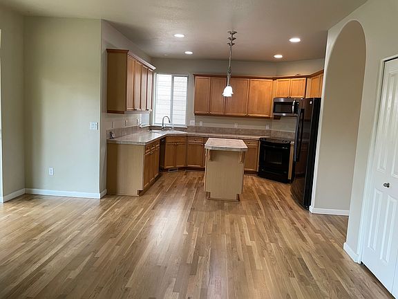 5th image of 4205 NE 48th Ave