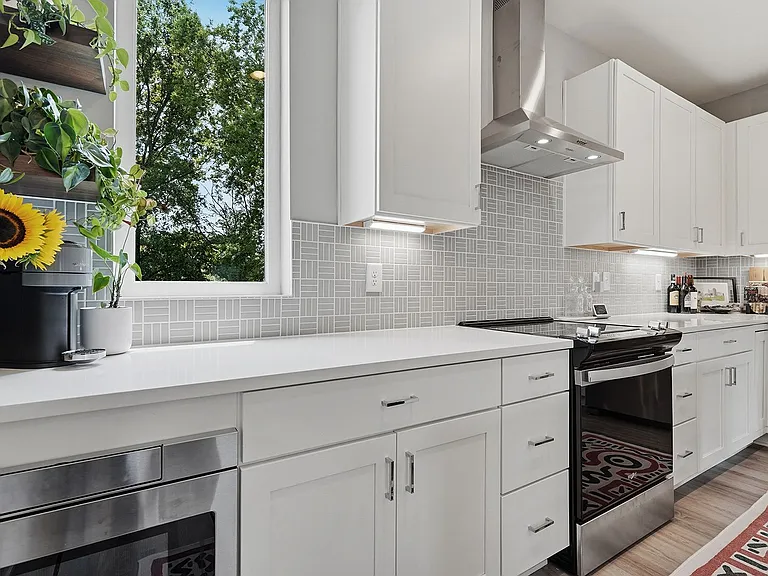 1016 Tipton St — Photo 13