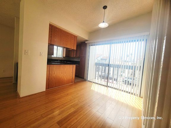 4th image of 37 Covina Ave #529