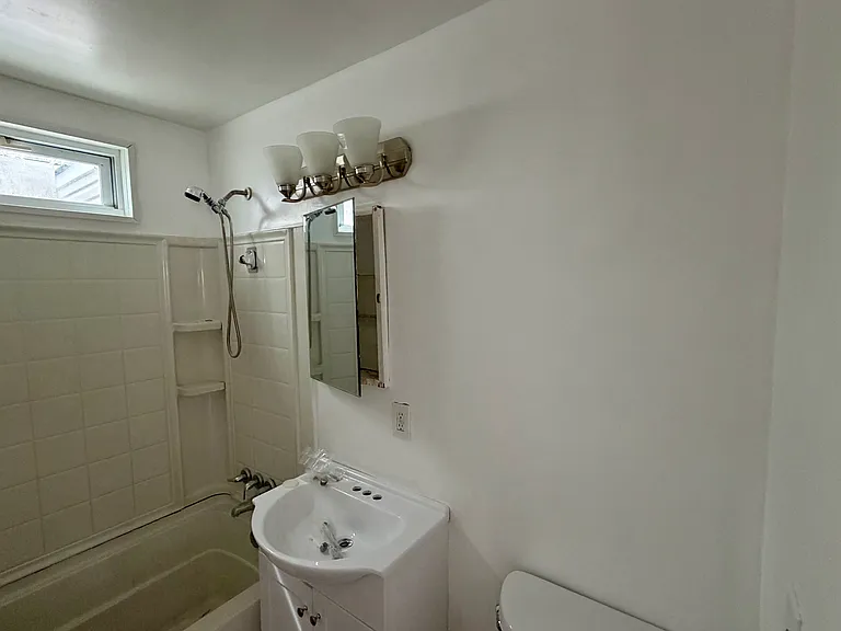 126 Flower Rd — Photo 8