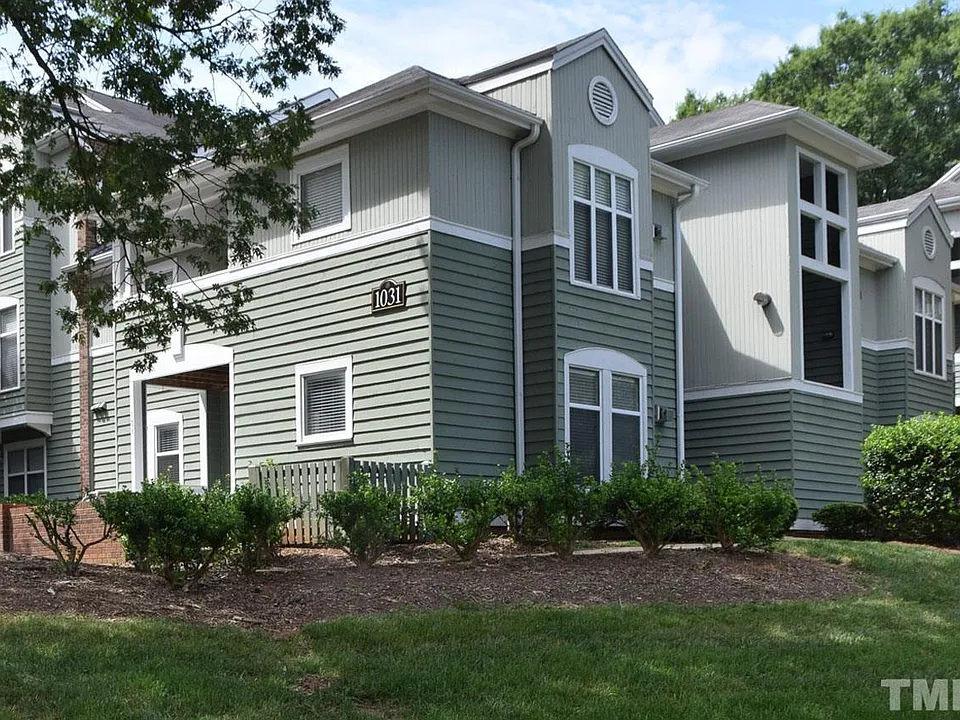 1031 Nicholwood Dr #103