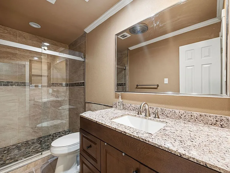 2231 Shadywood Ct — Photo 27