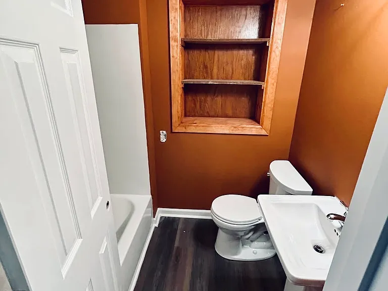 1902 Forney Dr NW — Photo 4