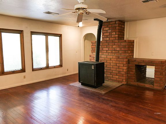 4th image of 1559 W Weiman Ave