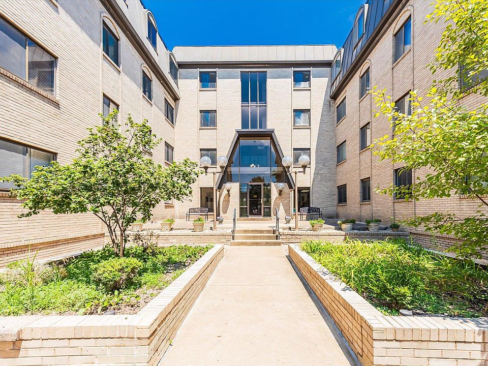 1st image of 4355 Maryland Ave APT 409
