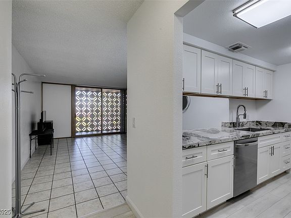 5th image of 205 E Harmon Ave APT 112