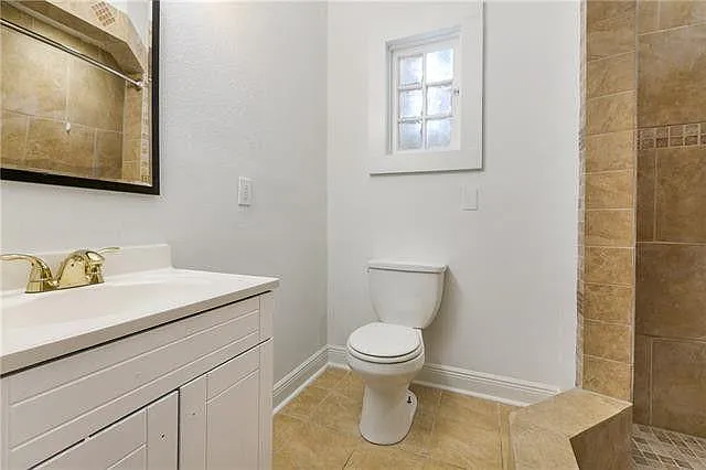 2644 Bruxelles St — Photo 12