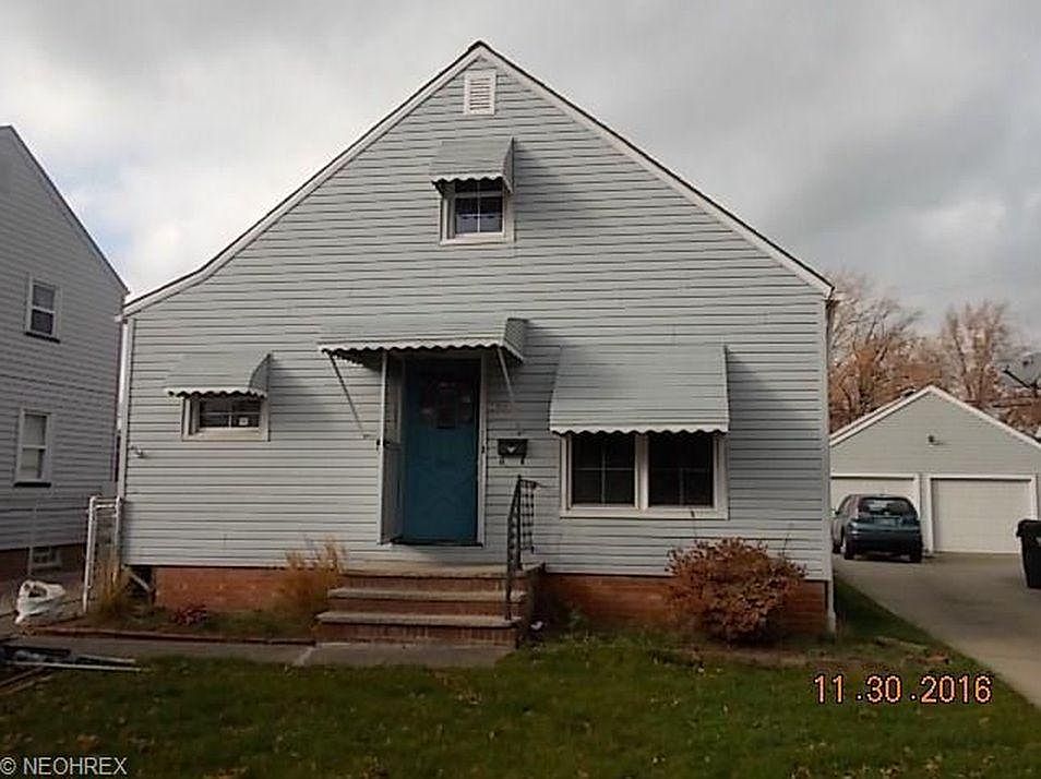 1st image of 23601 Hartland Dr