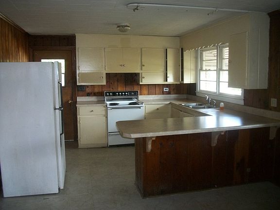 2nd image of 117 Florida Ave